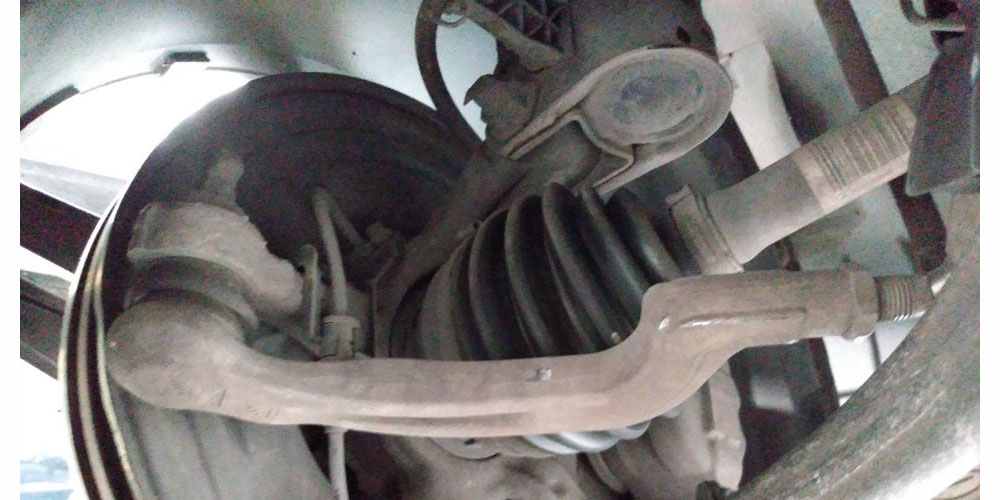 How Is The Working Of The Steering Knuckle Affected?