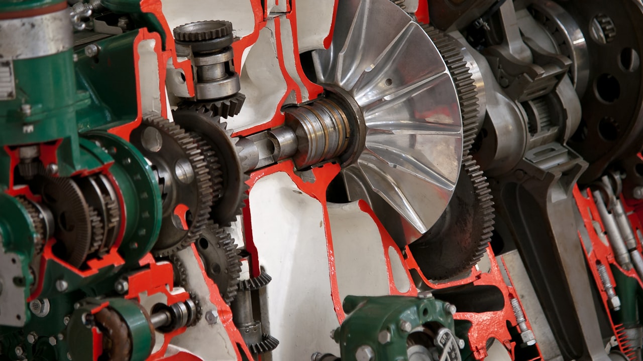 8 Factors to Consider When Choosing a Packing Machine Manufacturer