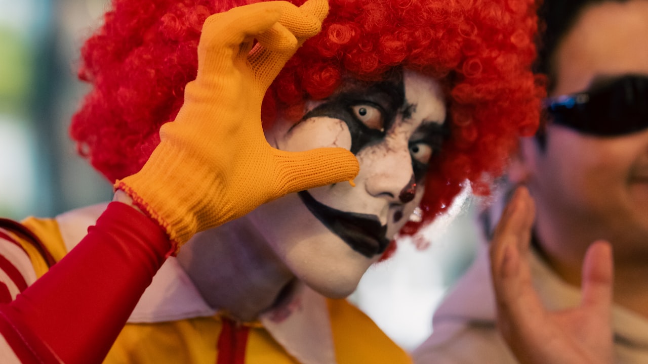 Innovations and Future of Wigs: An Insight Into The Realm of Futuristic Wig-Making Technology